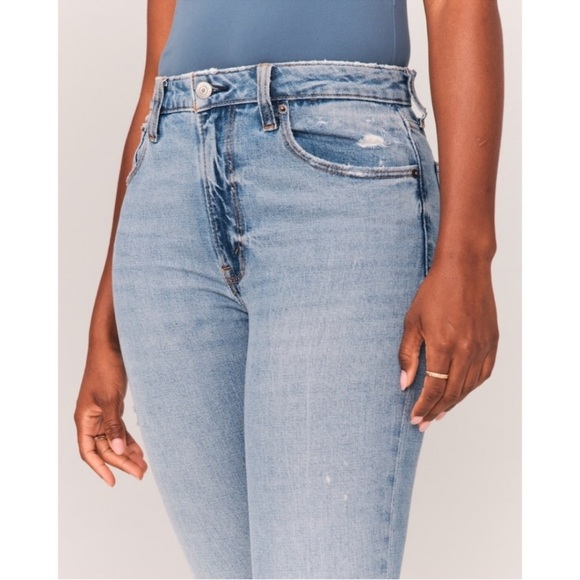 Abercrombie & Fitch The Skinny High Rise Jean CURVE LOVE Ankle Distressed - Picture 2 of 12